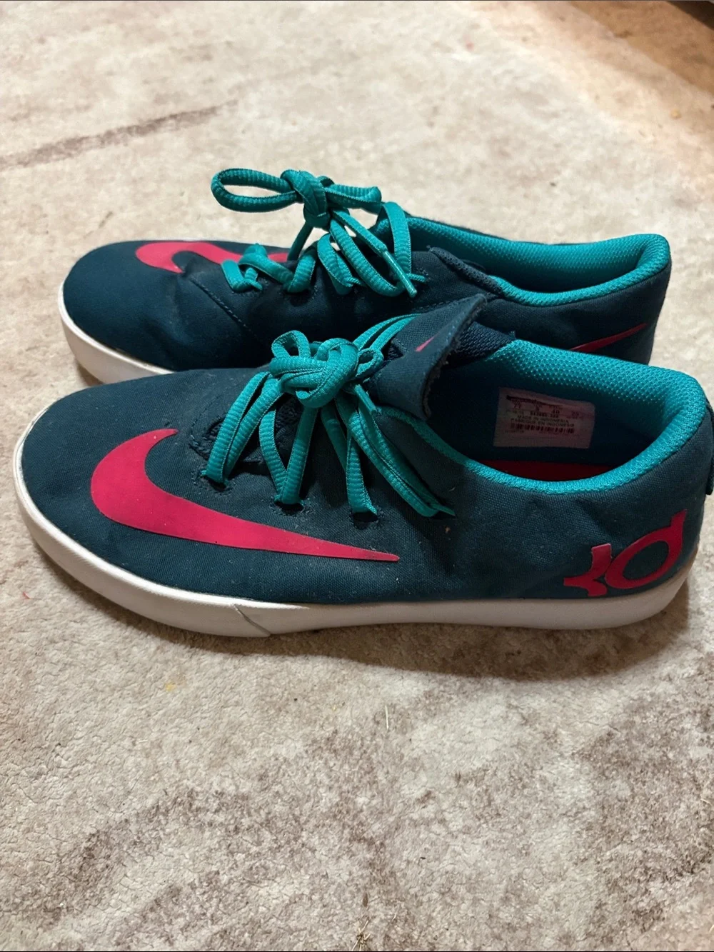 Nike Kids Teal and Pink Low-Top Sneakers